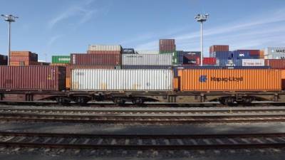 Китай увеличил объемы поставки грузов по железным дорогам России - piter.tv - Россия - Англия - Китай