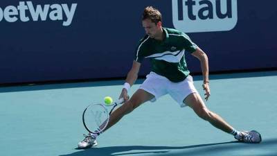 Даниил Медведев - Теннисист Медведев вышел в четвертый круг «Мастерса» в Майами - iz.ru - Россия - Австралия - Израиль