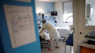 Французские врачи заявили о неминуемой катастрофе из-за коронавируса - iz.ru - Израиль