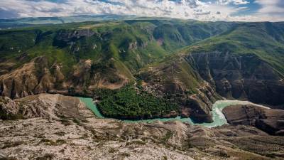 Глубочайший каньон в Европе обеспечил Дагестану рост турпотока в 2020 году - riafan.ru - республика Дагестан - Махачкала