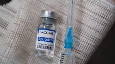 «Обеспечит вакцинацию более 30 млн человек»: РФПИ договорился о производстве свыше 60 млн доз «Спутника V» в Китае - russian.rt.com - Россия - Китай