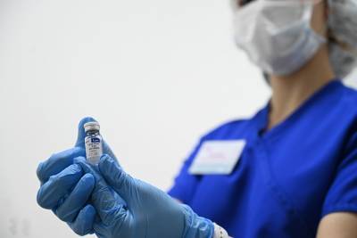 Минздрав России зарегистрировал вакцину от COVID-19 «Спутник Лайт» - vm.ru - Россия