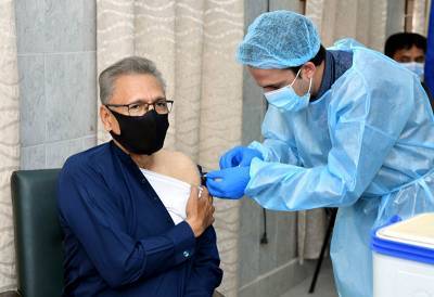 Ариф Алви - Президент Пакистана заразился COVID-19 после первой прививки - tvc.ru - Китай - Пакистан