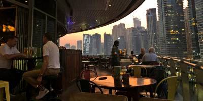 В Дубае привитым предлагают скидки в ресторанах - detaly.co.il