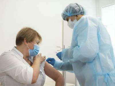 Виктор Ляшко - Минздрав Украины планирует объединить этапы вакцинации против коронавируса - gordonua.com