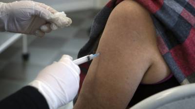 Пункты вакцинации от COVID-19 возобновили работу в петербургских ТЦ - nation-news.ru