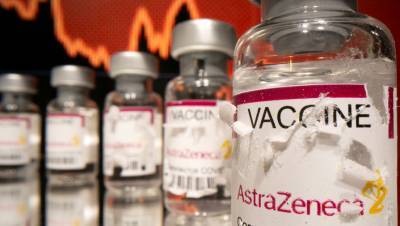 Шелли Дикс - Канада приостановила использование вакцины AstraZeneca - gazeta.ru - Канада