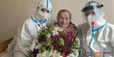 В Черновцах от коронавируса вылечили 100-летнюю пациентку - nv.ua - Украина - Черновцы
