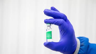Вакцине AstraZeneca дали новое имя - russian.rt.com - Англия