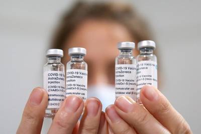 Вакцину от COVID-19 AstraZeneca переименовали в Vaxzevria - vm.ru