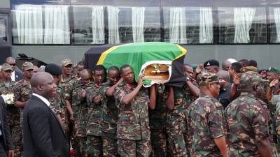 Джон Магуфули - Не менее 45 человек погибли в давке в ходе прощания с умершим главой Танзании - m24.ru - Танзания