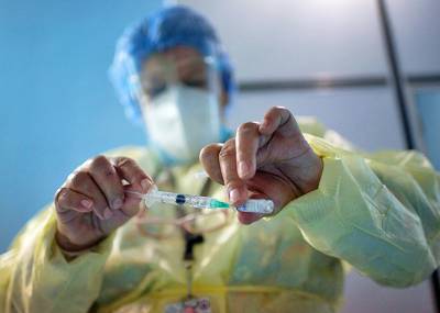 Российскую вакцину "Спутник V" зарегистрировала 58-я страна - tvc.ru - Россия - Мали