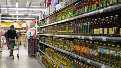Продуктовая заморозка: правительство продлило срок действия соглашений о ценах на сахар и масло - russian.rt.com - Россия