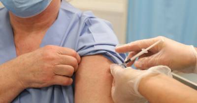 ФОТО: Сегодня в Вентспилсе тестируют первый в Латвии крупный пункт вакцинации от Сovid-19 - rus.delfi.lv - Латвия