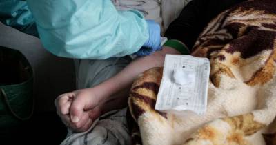 Разворачивают скорые с COVID-больными: в Киеве вспыхнул скандал вокруг больниц "Укрзализныци" - tsn.ua - Киев - Укрзализныця