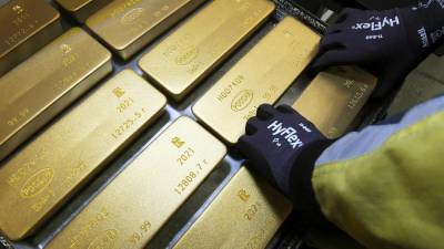 В пандемию россияне скупили 5 тонн золота - iz.ru - Россия - Израиль