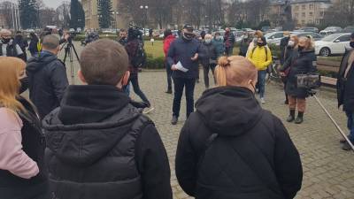 В Ужгороде предприниматели митингуют против усиления карантина - news.bigmir.net - Ужгород
