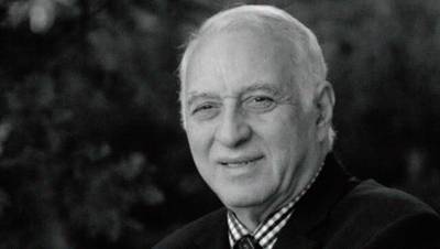 Арчил Талаквадзе - Анзор Эркомаишвили - Основатель ансамбля «Рустави» умер после заражения коронавирусом - gazeta.ru - Грузия