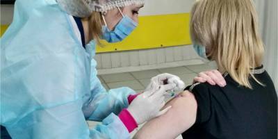 Максим Степанов - Степанов рассчитывает получить до 37 млн доз вакцины от COVID-19 до конца года - nv.ua