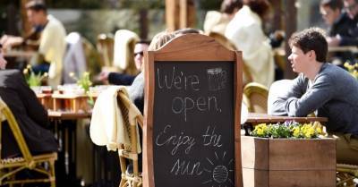 В Риге еду навынос можно будет выдавать на уличных террасах - rus.delfi.lv - Латвия - Рига