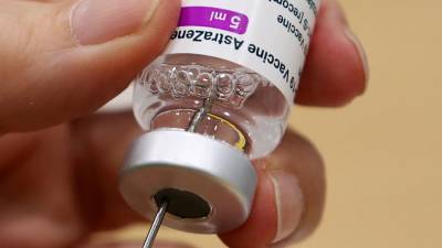 ЕМА не увидела причин ограничивать применение вакцины AstraZeneca - iz.ru - Канада - Израиль