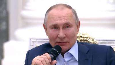 Владимир Путин - Путин заявил, что победы над коронавирусом можно добиться только при объединении усилий стран - piter.tv - Россия