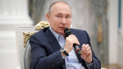 Владимир Путин - Путин рассказал, как студентом дежурил у постели тяжело заболевшего учителя - 5-tv.ru - Россия - Санкт-Петербург