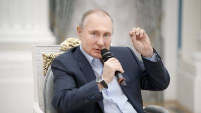 Владимир Путин - Путин выступил за более активное участие волонтёров в политике - russian.rt.com - Россия