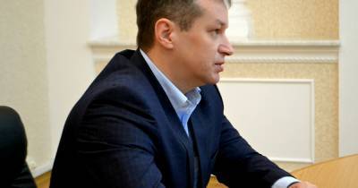 Заместитель мэра Черновцов оказался в реанимации с осложнениями COVID-19 - dsnews.ua - Черновцы