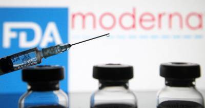 Вакцина Moderna от COVID оказалась опасной для кожи пациентов - ren.tv