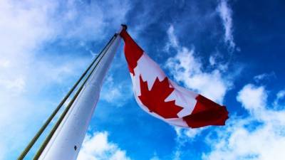 Канада раздает гражданство в борьбе с последствиями COVID-19 - riafan.ru - Канада - Оттава