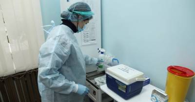 Вакцинация в Украине: правительство выделило полтора миллиарда гривен на выплаты медикам, которые делают прививки - tsn.ua