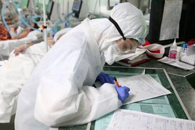 В России за сутки умерли 462 пациента с коронавирусом - lenta.ru - Россия