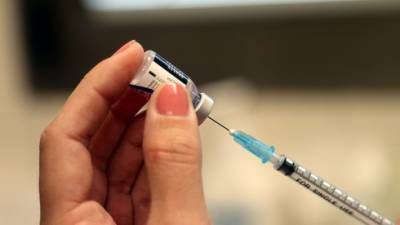 В Израиле начали прививать переболевших, арабская молодежь отказывается от вакцины - vesty.co.il - Израиль