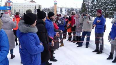 В Уфе волонтеры отметили годовщину акции «Мы вместе» - bash.news - Уфа