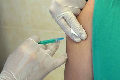 Энтони Фаучи - Главный инфекционист США похвалил российскую вакцину «Спутник V» - lenta.ru - Китай - Греция
