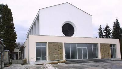 Печь крематория в Карловых Варах сломалась из-за высокой нагрузки - vesti.ru - Чешский край