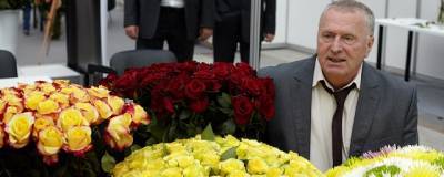 Владимир Жириновский - Жириновский призвал отказаться от импорта цветов - runews24.ru - Россия