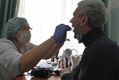 В России выявили 10 595 новых случаев заражения коронавирусом - lenta.ru - Россия