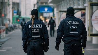 Полиция Швейцарии разогнала феминистическую демонстрацию слезоточивым газом - 24tv.ua - Швейцария
