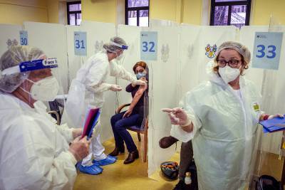 Масштабная вакцинация "Спутником V" началась в Венесуэле - tvc.ru - Венесуэла