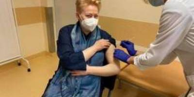 Гитанас Науседа - Грибаускайте привилась вакциной, но ей не поверили - urfonews.ru - Россия - Литва