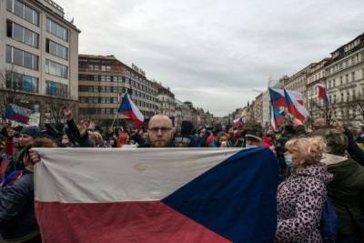 «Дохлый пёс» вывел на улицы Праги разорившихся из-за Covid предпринимателей - eadaily.com - Прага - Чехия