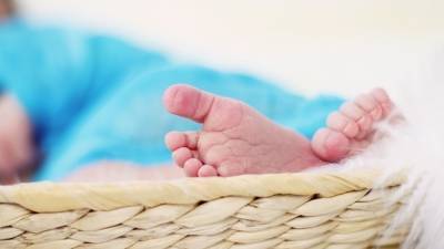 Резкий спад рождаемости стал новой угрозой для Европы - politros.com - Испания