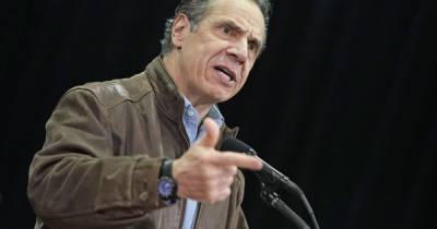 Эндрю Куомо - Секс-скандал: губернатора Нью-Йорка призвали уйти в отставку - tsn.ua - Нью-Йорк - штат Нью-Йорк - Нью-Йорк