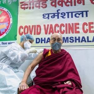 Далай-лама вакцинировался препаратом Covishield - reporter-ua.com - Дхармсать