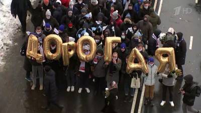 8 Марта — праздник, который всегда отмечают с любовью - 1tv.ru