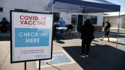 Власти США ослабили ограничения для вакцинированных от COVID-19 - golos-ameriki.ru