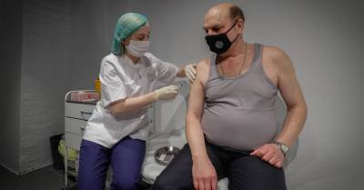 В Даугавпилсе интерес к вакцинации очень низок, часть жителей ждет Sputnik V - rus.delfi.lv - Латвия