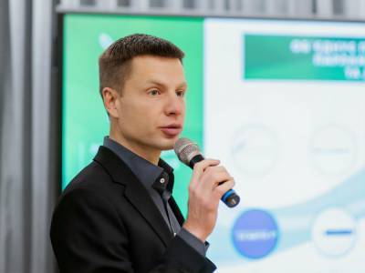Алексей Гончаренко - Петр Порошенко - Нардеп от "Европейской солидарности" Гончаренко сделал прививку от COVID-19 вакциной, которую Порошенко назвал "говном" - gordonua.com - Одесса